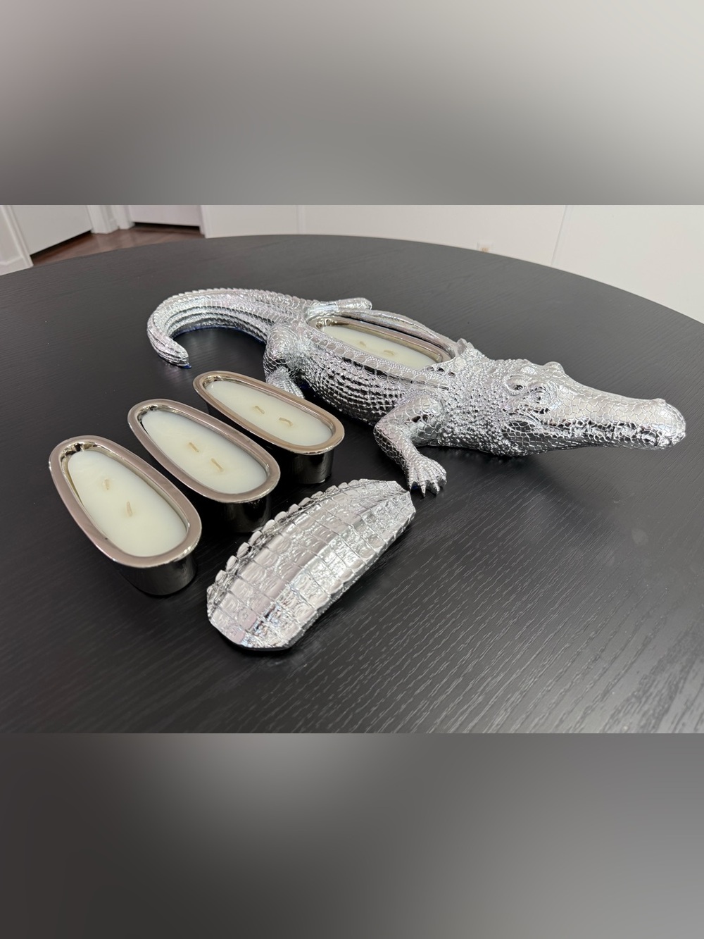 NEW Thompson Ferrier Silver Grand Alligator candle w/refill Sparkling Grapefruit